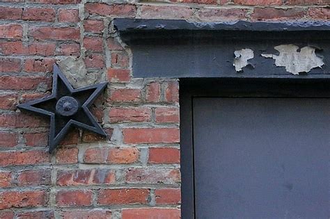 The Metal Stars on U.S House: History, Real Meaning and Myth